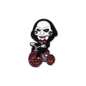 Broche de Metal único con temática de dibujos animados de Funky Joker para decoración de Atuendo para la graduación de Halloween del Día Nacional de Navidad - Product Image 6