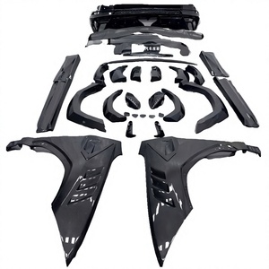 Nouveaux kits carrosserie en fibre de carbone pour Lamborghini Urus : Lame de pare-chocs avant en plastique, pare-chocs arrière, jupes latérales, pare-chocs avant de voiture - Product Image 3
