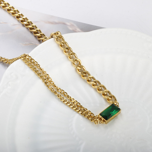 Collar de Cadena de Serpiente con Colgante Móvil de Letra (<span class=keywords><strong>Sister</strong></span>, Mother) en Acero Inoxidable con Baño de Oro Real de 18K PVD, Hipoalergénico e Impermeable - Product Image 3