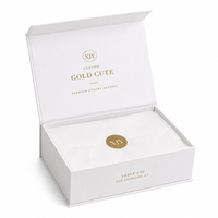 XJY Boîtes d'emballage de vêtements de luxe de qualité supérieure mignonnes en or personnalisées boîte cadeau magnétique blanche mate en carton avec impression de logo