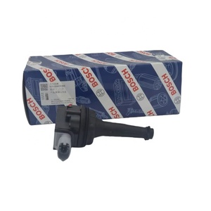 คอยล์จุดระเบิดคุณภาพสูงจากโรงงาน สำหรับ Bosch อะไหล่ใหม่แท้สำหรับ Volvo C30 S40 <span class=keywords><strong>S60</strong></span> S80 V50 V70 <span class=keywords><strong>T5</strong></span> รหัสอะไหล่แท้ 8677837 307134170 สำหรับซ่อม - Product Image 4