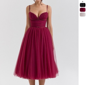Nouvelle robe décontractée dos nu camisole sexy d'Europe et d'Amérique pour les fêtes de Noël - Product Image 1