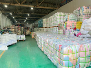 グレードダークカラーTシャツラグ綿100% 工業用クリーニングクロスリサイクルコットンラグ - Product Image 4