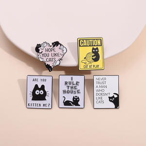 Nueva llegada <span class=keywords><strong>Tarot</strong></span> forma de tarjeta lindo gatito broche de Metal insignia precaución gato en juego I regla la casa rectángulo esmalte solapa Pin - Product Image 2