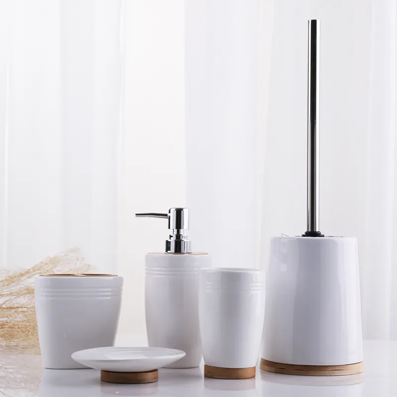 Minimalist New Design 5PCS Ceramic Toilet Accessory Bathroom Sanitary Ware Items Set Modern Bathroom Accessories
