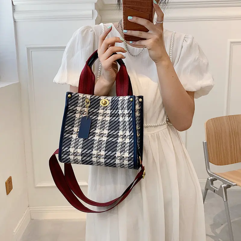 New Korean Canvas Plaid Portable Tote Female Handbag Trendy Fashion Shoulder Bag Size Messenger Bag