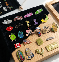 Badge de chapeau de club de baseball personnalisé en émail souple plaqué or vintage, accessoires de broche à clipser sur chapeau, vente en gros