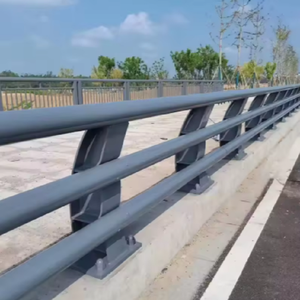 Aashto M180 Système de sécurité routière extérieur Barrière d'autoroute ondulée W-Beam Thri-Beam Garde-corps métallique pour application routière - Product Image 5