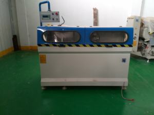 Scie à découper automatique LJZZ-450 1500W avec lame de 450 mm et connecteur d'angle pour la construction en aluminium et PVC, 380V, facile à utiliser - Product Image 4