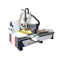 Mesin Router CNC ATC Efisiensi Tinggi Kontrol Syntec/DSP Meja Hisap Vakum Pemuatan dan Pembongkaran Otomatis untuk Pengerjaan Kayu