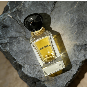 Venta al por Mayor de Fábrica, Botellas de Perfume de Vidrio Ecológicas Personalizadas de 30ml 50ml 100ml Cuadradas con Serigrafía y Embalaje en Caja - Product Image 3