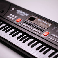 Piano musical éducatif et de développement pour la petite enfance, alimenté par USB, clavier électronique noir à 37 ou 61 touches avec microphone