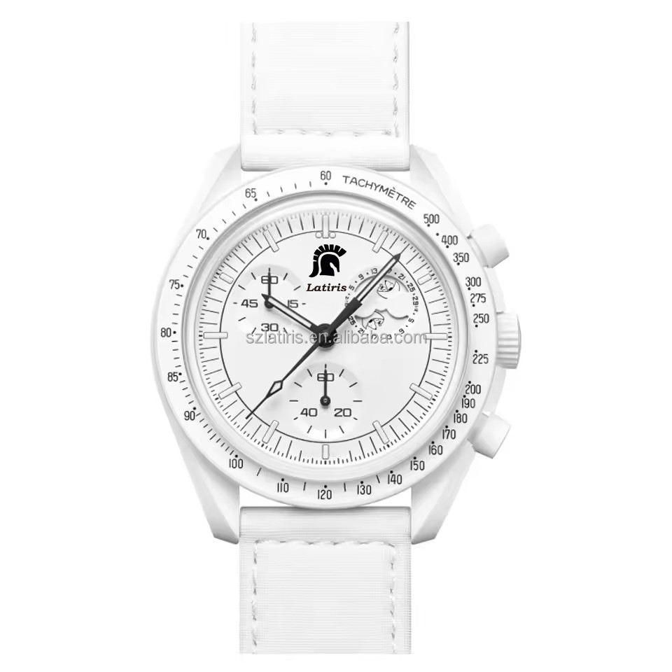 นาฬิกาพระจันทร์ใหม่สีขาว