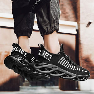 Tomaia in maglia volante alla <span class=keywords><strong>moda</strong></span> e versatile per scarpe sportive da uomo casual per camminata lenta e sana - Product Image 5