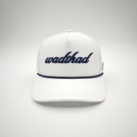 Gorra de golf OEM de moda casual con bordado a mano, 5 paneles, unisex, ajustable, con orificios cortados a láser y cuerda, gorras de béisbol deportivas personalizadas con puntos.