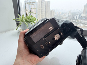 Cámara de Video de Alta Gama Canon EOS C70 4K, Cámara de Cine Super 35mm Full Frame - Product Image 4