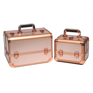 Maletín de almacenamiento de <span class=keywords><strong>aluminio</strong></span> profesional personalizado Estuche de viaje de belleza de <span class=keywords><strong>maquillaje</strong></span> portátil de <span class=keywords><strong>aluminio</strong></span> - Product Image 1