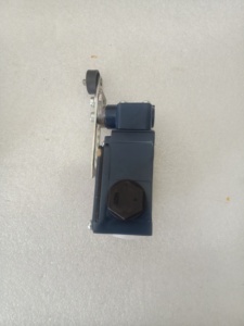 Nuevo interruptor de límite para elevador Schmersal T4V712Z 355-12z-2138 Z1R 236-11ZR, piezas para elevadores Schmersal - Product Image 5