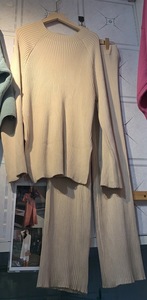Custom OEM ODM Designer Winter Rib <strong>Knitted</strong> <strong>Set</strong> Pants Suits Pajamas <strong>Knit</strong> Sweater 2 Piece <strong>Set</strong> Women <strong>Knit</strong> Two Piece Sweater <strong>Set</strong> - Product Image 5
