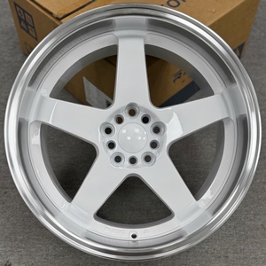 Nueva Oferta, Llanta <span class=keywords><strong>de</strong></span> Aleación <span class=keywords><strong>de</strong></span> Aluminio Forjado <span class=keywords><strong>de</strong></span> 5 Radios, Color Blanco, 16-21 Pulgadas, 5X112/114.3/120, Acabado Brillante, Cóncava Profunda, para Automóviles <span class=keywords><strong>de</strong></span> Pasajeros - Product Image 2