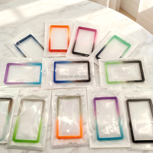 Porta Carte di Credito in TPU con Glitter Multicolore Personalizzato, Design Antiurto con Blocco RFID, Senza Chiusura per Passaporto/ID/<span class=keywords><strong>Foto</strong></span> - Product Image 2
