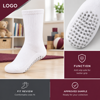 Chaussettes antidérapantes pour bébés et enfants, à bord large, bout plat, taille par âge, blanches, avec semelle à adhérence discrète, ajustement doux