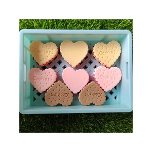3D Hình Trái Tim Bánh Sandwich Cookies Flat Back Nhựa Mô Phỏng Thực Phẩm DIY Scrapbooking Điện Thoại Trường Hợp Trang Trí Thủ Công - Product Image 2