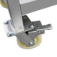 Banc de travail mobile robuste à 2 niveaux en acier inoxydable poli, table de préparation amovible avec roulettes pour hôtels, restaurants et services de traiteur
