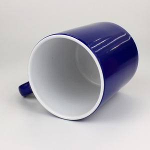 Nhà sản xuất bán buôn hình trái tim gốm cốc cà phê màu bóng thay đổi truyền nhiệt thăng hoa thiết kế cổ điển ma thuật Mug - Product Image 4