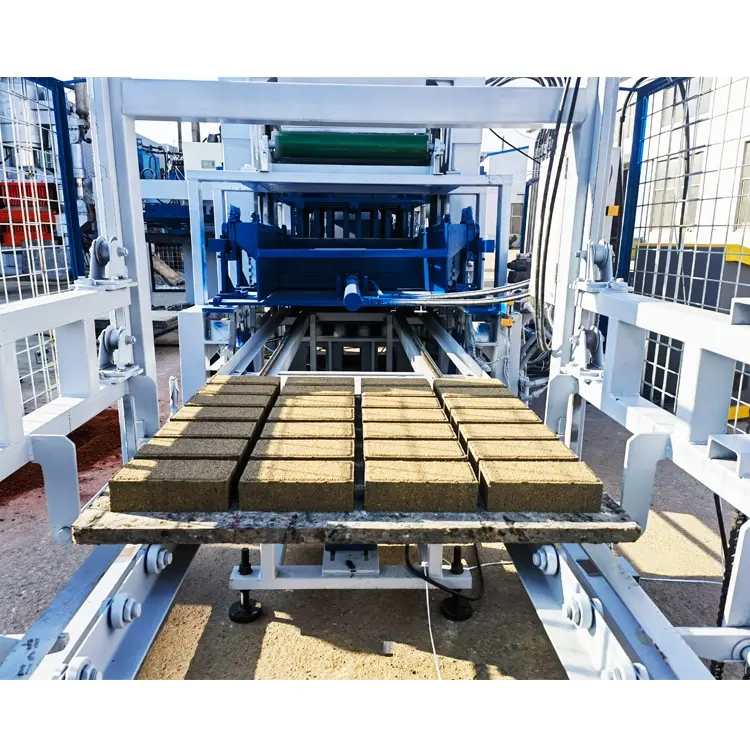 Machine de fabrication de blocs creux en béton à haute efficacité Produits pour la fabrication de blocs de béton en Turquie
