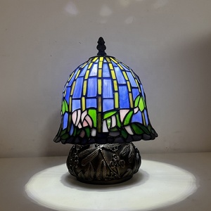 Longhuijing Tiffany Table Lamps 8 Inch Handmade Water Lily Style Stained Glass Lamp Creative Reading Bedroom Bedside <b>Light</b> - Product Image 1