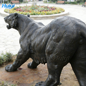 수제 실물 크기 청동 호랑이 조각상 정원 야외 장식용 주조 기법으로 제작된 맞춤형 금속 조각품 현대적인 디자인 - Product Image 3