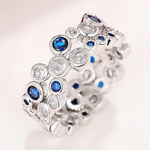 Anello Geometrico Q164 in Argento 925 con Zaffiro Taglio Brillante Rotondo, Montatura a Castone, Gioiello Unisex per Matrimonio - Product Image 6