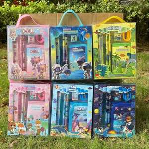 Ensemble de papeterie mignon et kawaii en cinq pièces pour les cadeaux d'anniversaire des enfants, utilisation au bureau, comprend des livres, des épingles, des accessoires essentiels, couleur personnalisée - Product Image 3