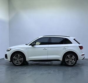 รถยนต์มือสอง Audi Q5L <span class=keywords><strong>Q5</strong></span> 45TFSI 2.0T Turbo Quattro ขับเคลื่อนสี่ล้อ รุ่นหรูหรา พร้อมจอแสดงผล LCD เต็มรูปแบบ สำหรับครอบครัว SUV จากประเทศจีน ไม่มีประวัติอุบัติเหตุ - Product Image 6