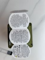 Étiquettes adhésives en vinyle double couche, spécifications multicouches, étiquettes d'emballage imperméables, pelables et révélatrices
