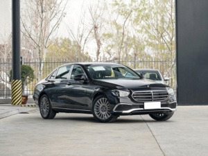 Mercedes-<span class=keywords><strong>Benz</strong></span> E 300 L Edición Lujo 2021 Sedán con Facelift para el Mercado Chino - Product Image 3