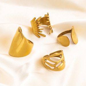 แหวนสแตนเลสทรงเรขาคณิต ชุบทอง 18K รูปทรงตัวยู ดีไซน์ไม่สมมาตร สำหรับผู้หญิง เครื่องประดับสำหรับงานปาร์ตี้ - Product Image 1