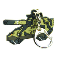 Porte-clés OEM personnalisé en vinyle souple, motif dessin animé armée, mini char de combat, pendentif cool pour garçon, souvenir d'anniversaire, accessoire de sac, vente en gros