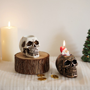 Nuevos productos transfronterizos: Candelabro pequeño estilo europeo, decoración ambiental, figura decorativa, accesorios para juegos de <span class=keywords><strong>misterio</strong></span> y asesinato. - Product Image 2