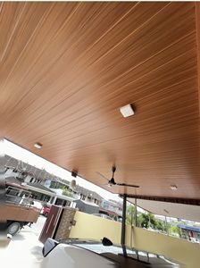 Diverses couleurs et textures Panneau ignifuge de rayures de plafond en PVC pour la salle de sport extérieure de l'hôtel et les salles de bain-pour la salle de bain à <span class=keywords><strong>Malte</strong></span> - Product Image 3