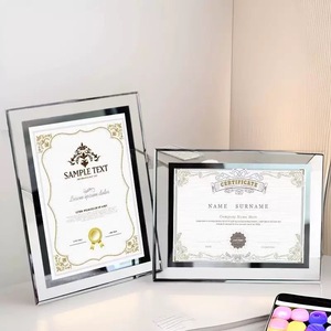 Cadre de certificat personnalisé A4 6 pouces, cadre photo en verre cristal, cadre en cristal de verre simple créatif pour l'affichage de mariage, vente en gros - Product Image 3