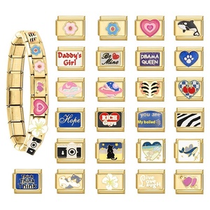 Elegantes accesorios de joyería italiana - Módulo creativo de dijes de moda con base dorada para colgantes DIY, pulseras, collares y tobilleras - Product Image 3
