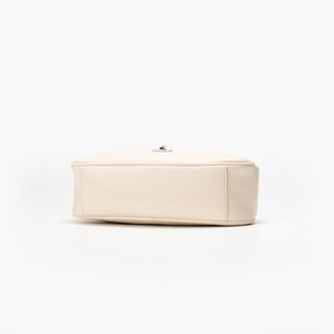 Sac à bandoulière beige avec nœud, garniture texturée, fermeture à loquet, sac à main à sangle unique pour les voyages quotidiens - Product Image 5