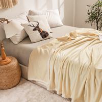 Couverture en polaire de flanelle de polyester pour lit double, couverture douce et épaisse pour couple, idéale pour l'hiver, taille King et Queen