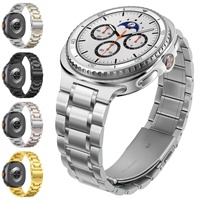 Bracelet compatible Watch8 - Bracelet à cinq maillons intégré en acier de style professionnel, disponible en tailles 20/22 mm, en acier et en acier inoxydable.