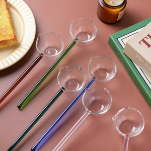 Cuillère en verre borosilicate à long manche, transparente et colorée, pour assaisonnements et miel, idéale pour les fêtes - Product Image 1