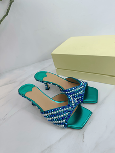 Zapatos Jimmy de Alta Calidad y Moda con Acabado Satinado Metálico, Punta Cuadrada, Tacones Altos Delgados, Fáciles de Poner y Quitar - Product Image 4