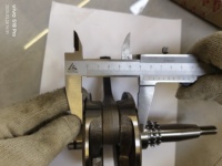 Usine de pièces de moteur de vilebrequin de moto, vente en gros de vilebrequins de moto d'origine en acier de qualité pour TNT150