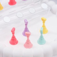 Support magnétique de présentation pour faux ongles, format mini, portable, base rectangulaire couleur macaron, pour la pratique du nail art